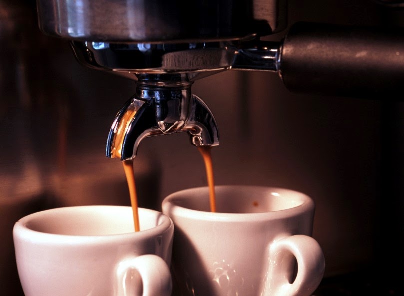 Banner Courtyard Cafe 02